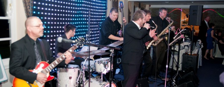 Weddings/Functions & Your DJ Working with a Live Band